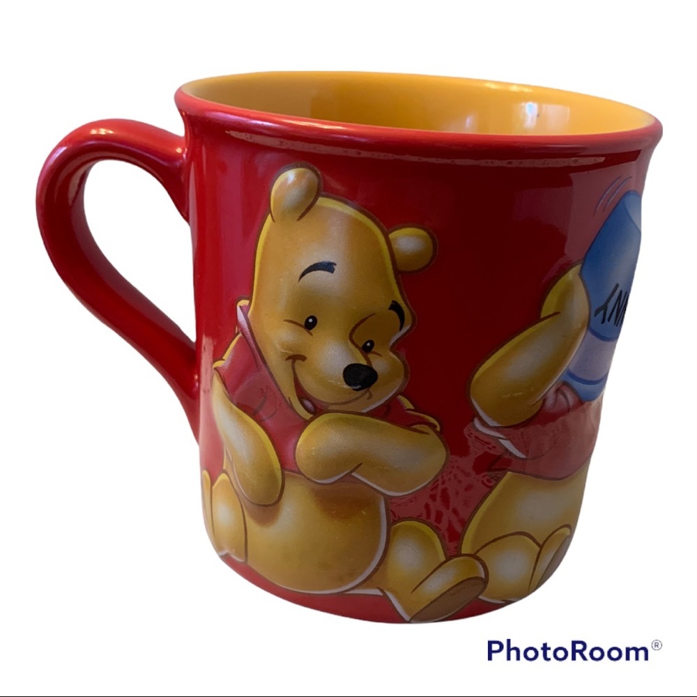 Winnie the Pooh Bear red coffee tea mug with4 Winnies large 16 oz capacity